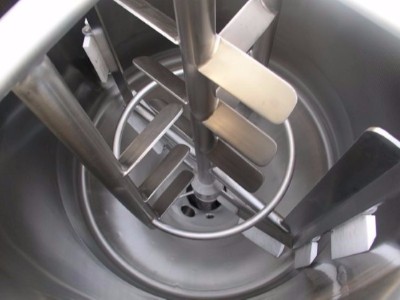 不銹鋼反應釜壁上怎么清洗？3種方法可以一試「歐能機械」