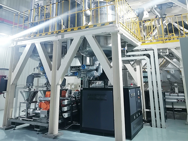 電加熱導(dǎo)熱油設(shè)備使用注意事項(xiàng)