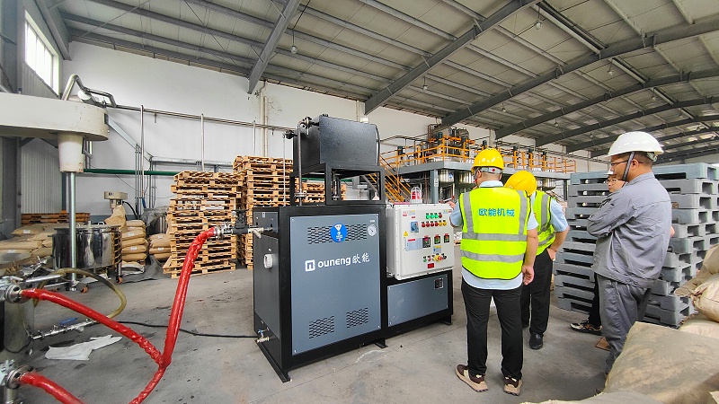 化工防爆模溫機安裝防爆電控柜，解決散熱問題