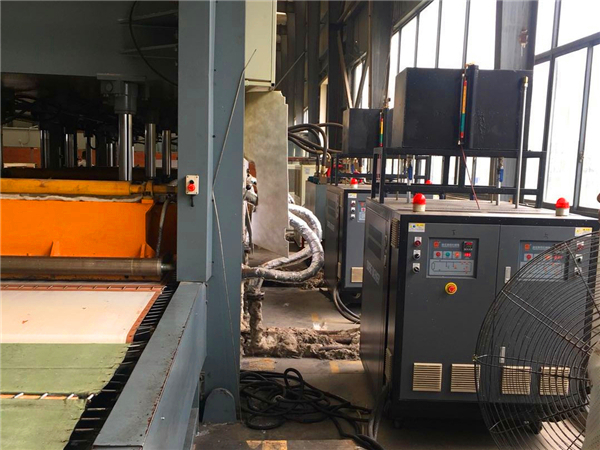 油溫機(jī)內(nèi)部有水怎么解決？操作步驟詳解！